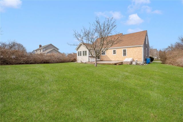 103 Gosset's Turn Drive, Middletown, RI 02842