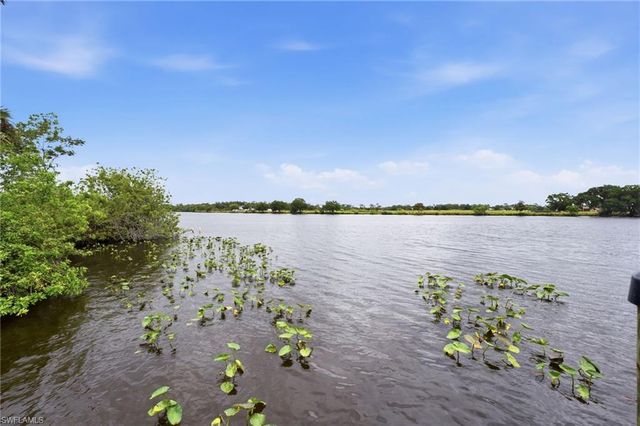 22833 Yellow Button LN, Alva, FL 33920