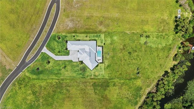 22833 Yellow Button LN, Alva, FL 33920