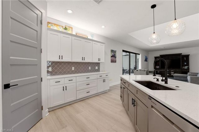 22833 Yellow Button LN, Alva, FL 33920