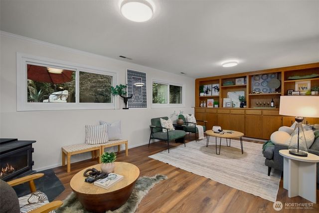 17911 NE 101st Court, Redmond, WA 98052
