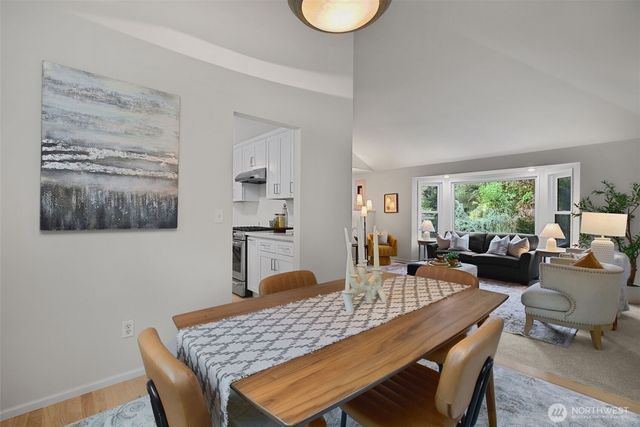 17911 NE 101st Court, Redmond, WA 98052