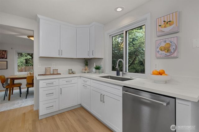 17911 NE 101st Court, Redmond, WA 98052