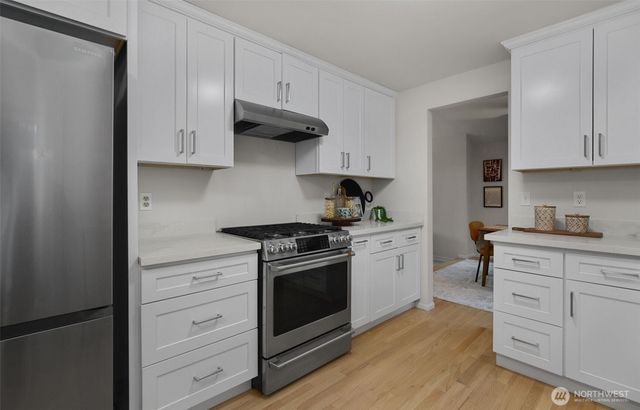 17911 NE 101st Court, Redmond, WA 98052