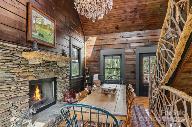 408 & 586 Little Elbow Mountain Road, Lake Toxaway, NC 28747