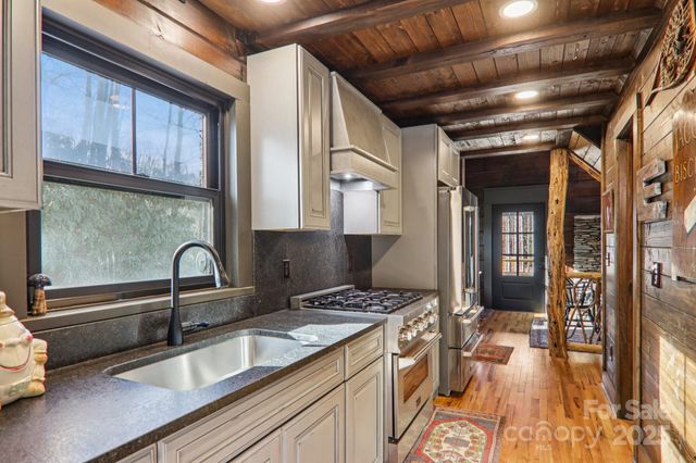 408 & 586 Little Elbow Mountain Road, Lake Toxaway, NC 28747