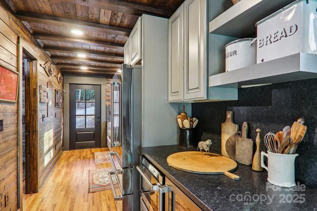 408 & 586 Little Elbow Mountain Road, Lake Toxaway, NC 28747