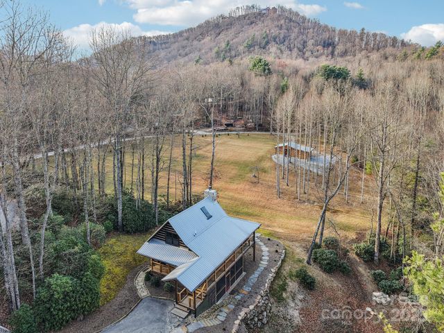 408 & 586 Little Elbow Mountain Road, Lake Toxaway, NC 28747
