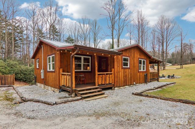 408 & 586 Little Elbow Mountain Road, Lake Toxaway, NC 28747