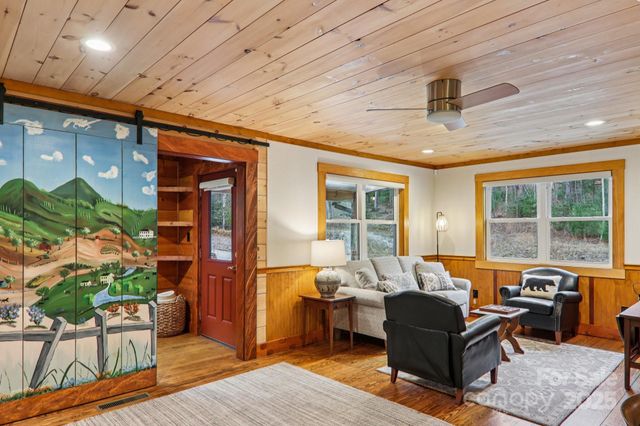 408 & 586 Little Elbow Mountain Road, Lake Toxaway, NC 28747