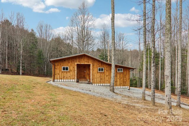 408 & 586 Little Elbow Mountain Road, Lake Toxaway, NC 28747
