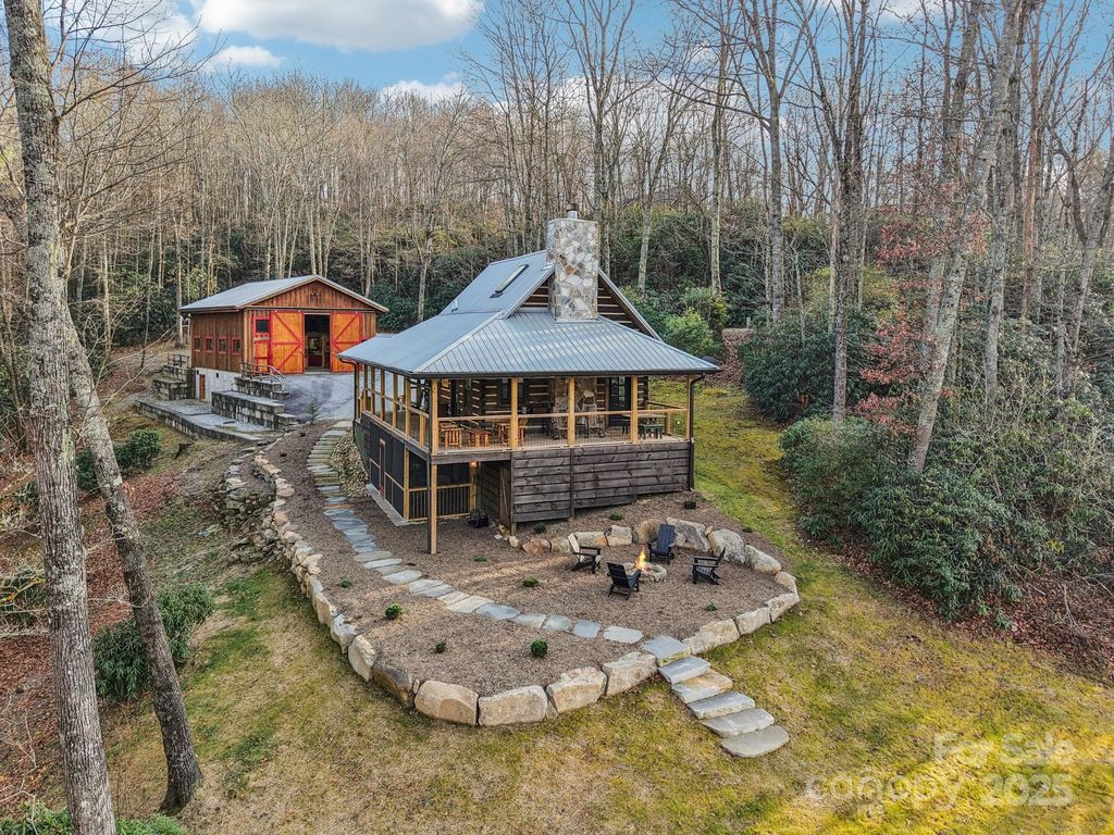 408 & 586 Little Elbow Mountain Road, Lake Toxaway, NC 28747