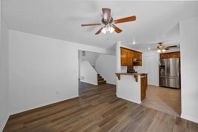 6808 NW Surreywood Cir, Lawton, OK 73505