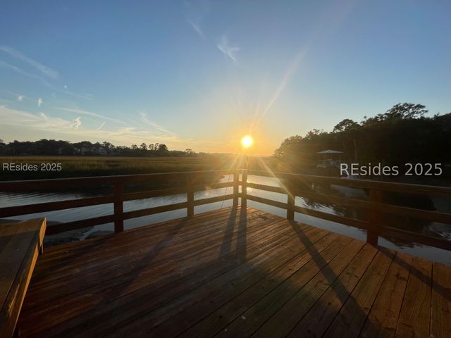 39 Shear Water Dr, Hilton Head Island, SC 29926