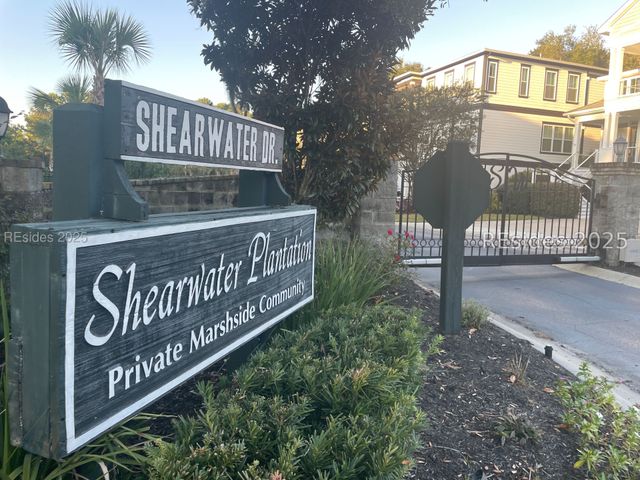 39 Shear Water Dr, Hilton Head Island, SC 29926