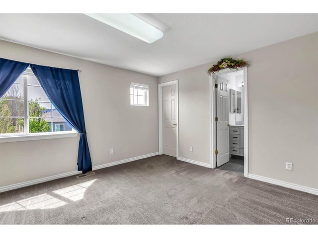 17391 E Weaver Ave, Aurora, CO 80016