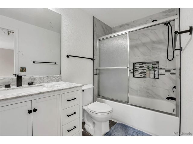 17391 E Weaver Ave, Aurora, CO 80016