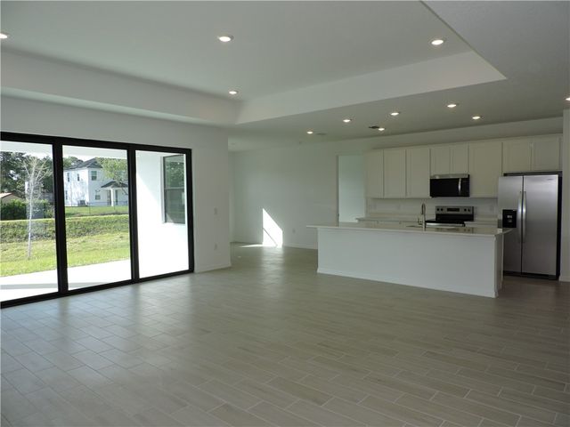 2877 Palisades Drive SE, Palm Bay, FL 32909