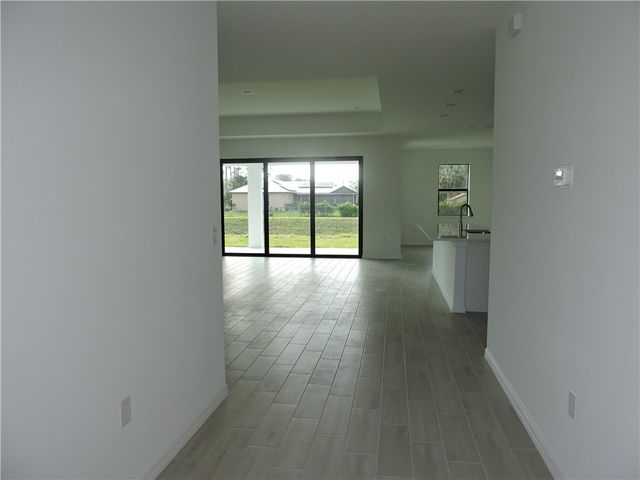 2877 Palisades Drive SE, Palm Bay, FL 32909