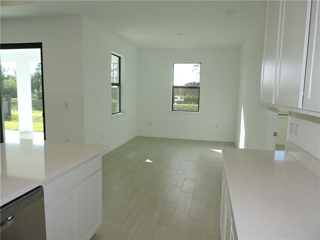 2877 Palisades Drive SE, Palm Bay, FL 32909