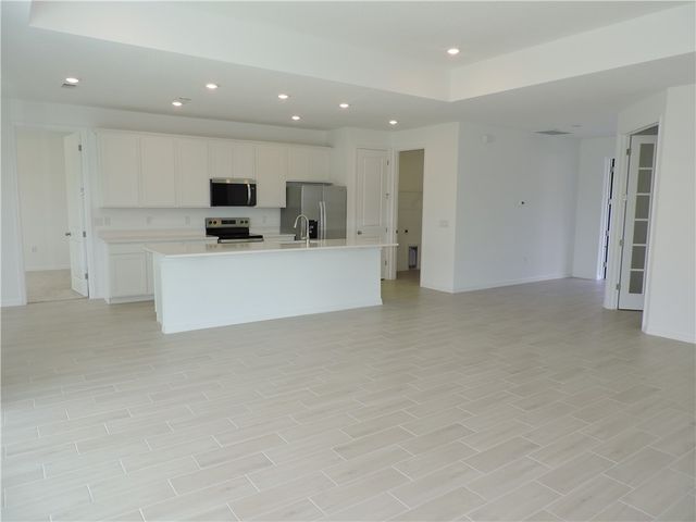 2877 Palisades Drive SE, Palm Bay, FL 32909
