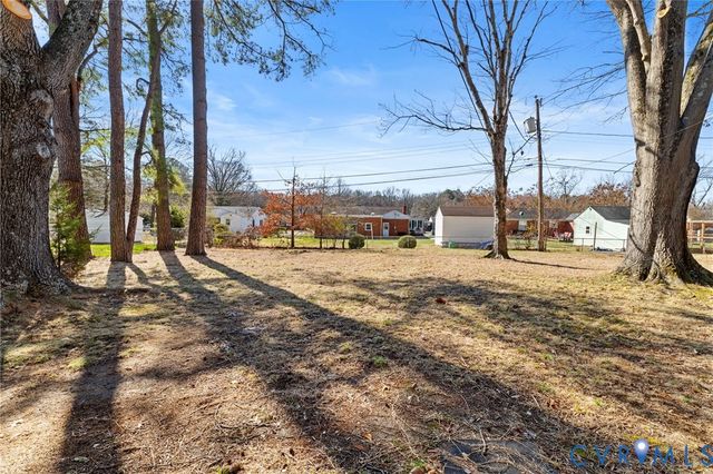 105 St Lo Dr, Henrico, VA 23227