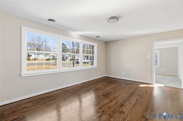 105 St Lo Dr, Henrico, VA 23227