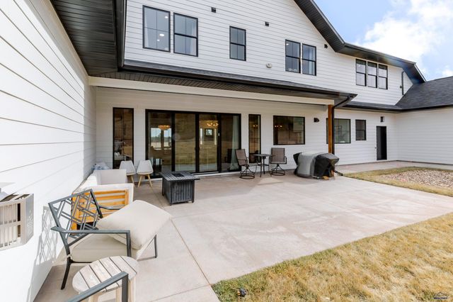 14183 SADDLE HILL DR, Rapid City, SD 57702