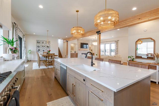 14183 SADDLE HILL DR, Rapid City, SD 57702