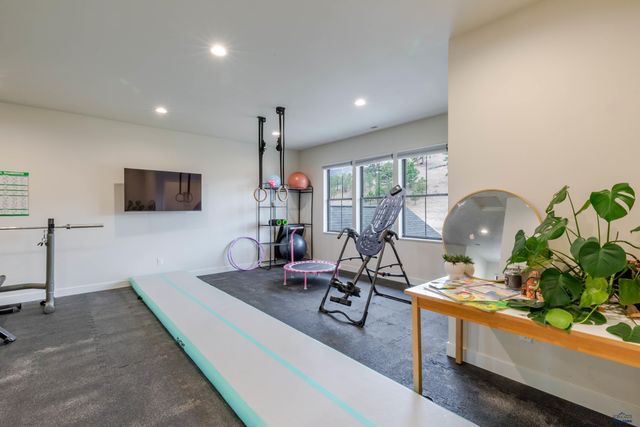 14183 SADDLE HILL DR, Rapid City, SD 57702