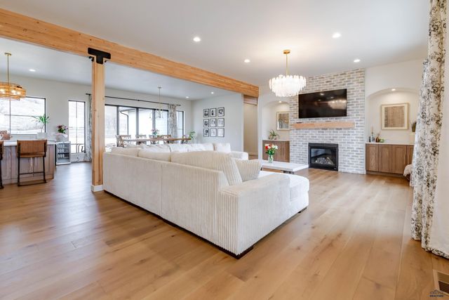 14183 SADDLE HILL DR, Rapid City, SD 57702