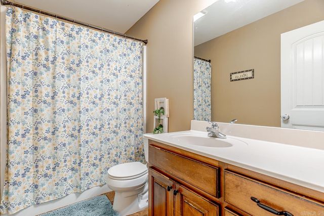2712 Oxford St, Paragould, AR 72450