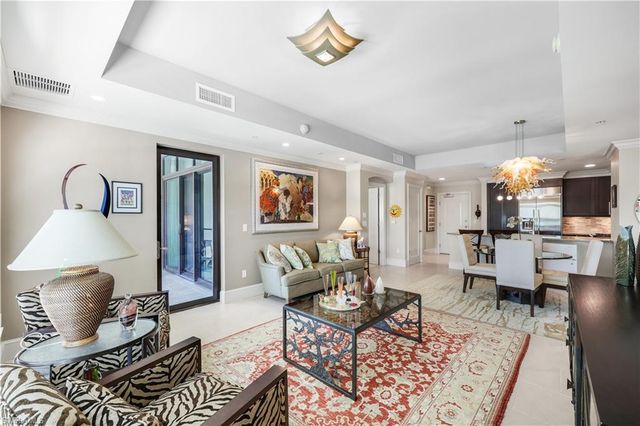 9115 Strada PL 5314, Naples, FL 34108