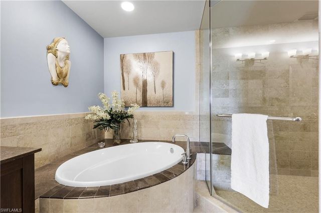 9115 Strada PL 5314, Naples, FL 34108