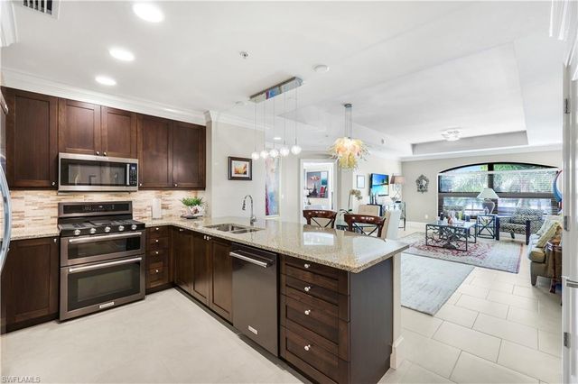 9115 Strada PL 5314, Naples, FL 34108