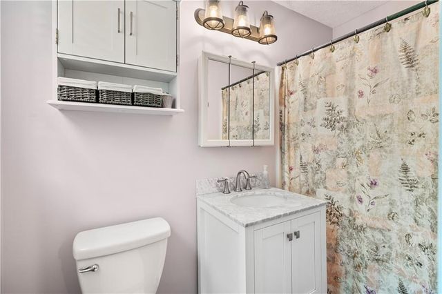 204 Bascomb Lane, Woodstock, GA 30189
