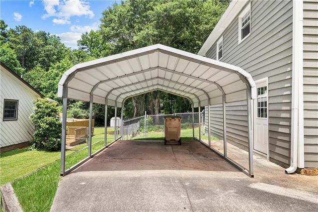 204 Bascomb Lane, Woodstock, GA 30189
