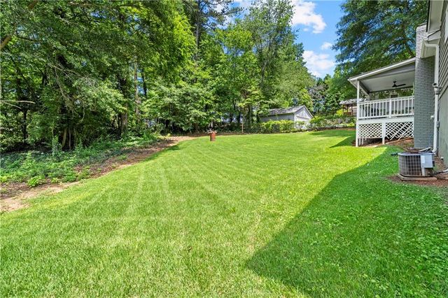204 Bascomb Lane, Woodstock, GA 30189