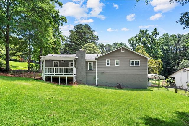 204 Bascomb Lane, Woodstock, GA 30189