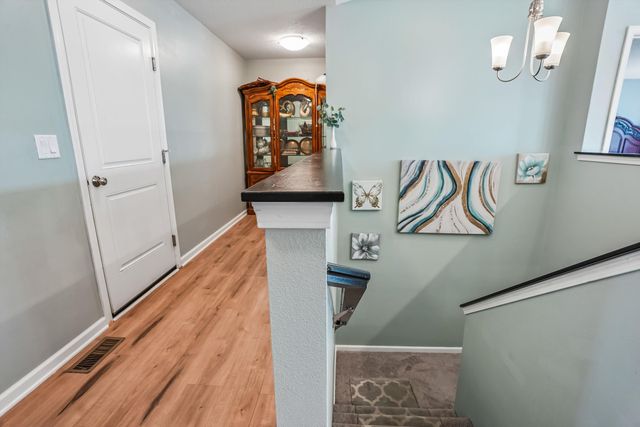 2371 Shadow Creek Circle, Des Moines, IA 50320