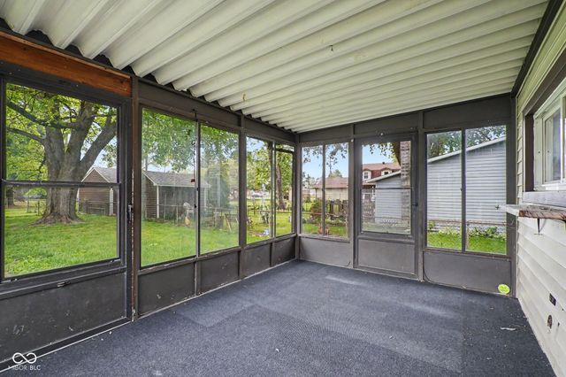 413 N 12th Street, Elwood, IN 46036