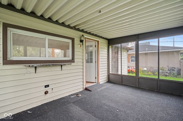 413 N 12th Street, Elwood, IN 46036