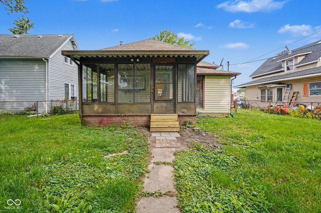413 N 12th Street, Elwood, IN 46036