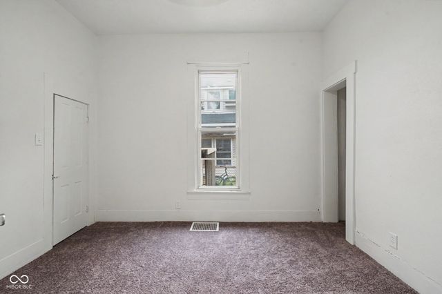 413 N 12th Street, Elwood, IN 46036