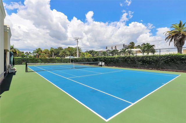 6006 MIDNIGHT PASS ROAD 16, Sarasota, FL 34242