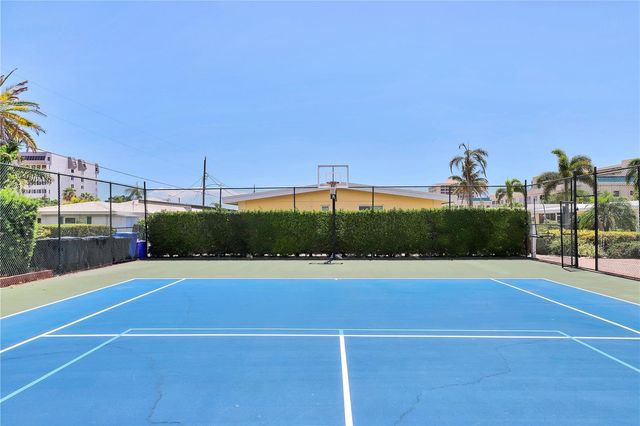 6006 MIDNIGHT PASS ROAD 16, Sarasota, FL 34242
