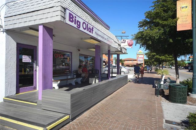 6006 MIDNIGHT PASS ROAD 16, Sarasota, FL 34242