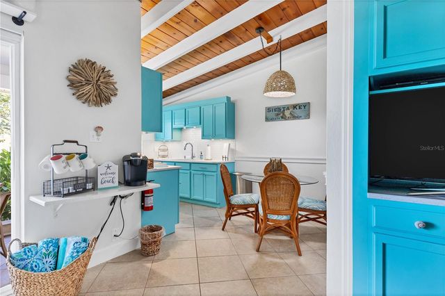 6006 MIDNIGHT PASS ROAD 16, Sarasota, FL 34242