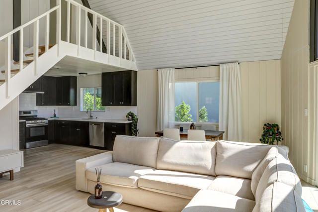 7539 Valaho Drive, Los Angeles, CA 91042