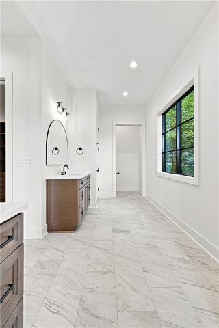 119 Button Bush Trail, Six Mile, SC 29682